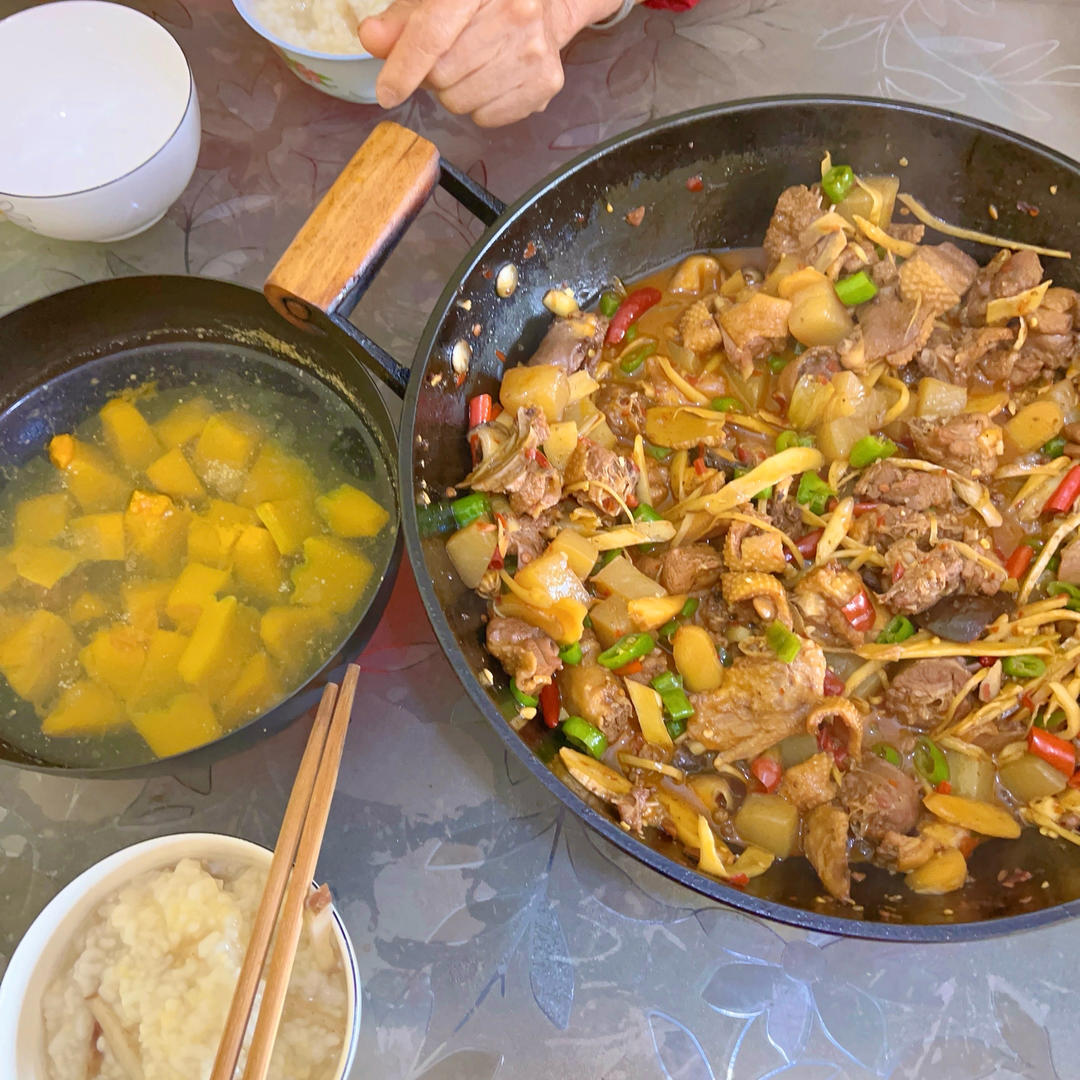 川味魔芋烧鸭