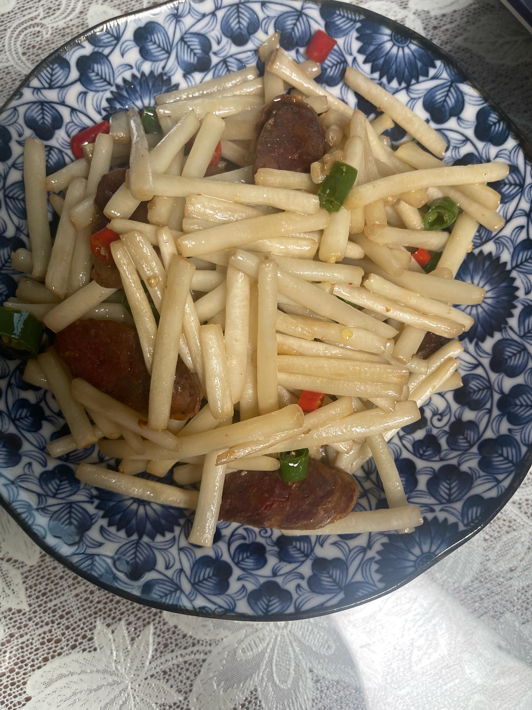 花生苗炒腊肉