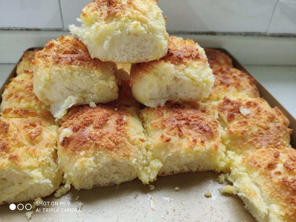 快手椰蓉小餐包（一次发酵照样柔软又拉丝）