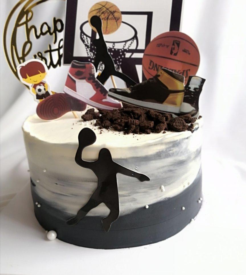 8寸原味酸奶慕斯蛋糕