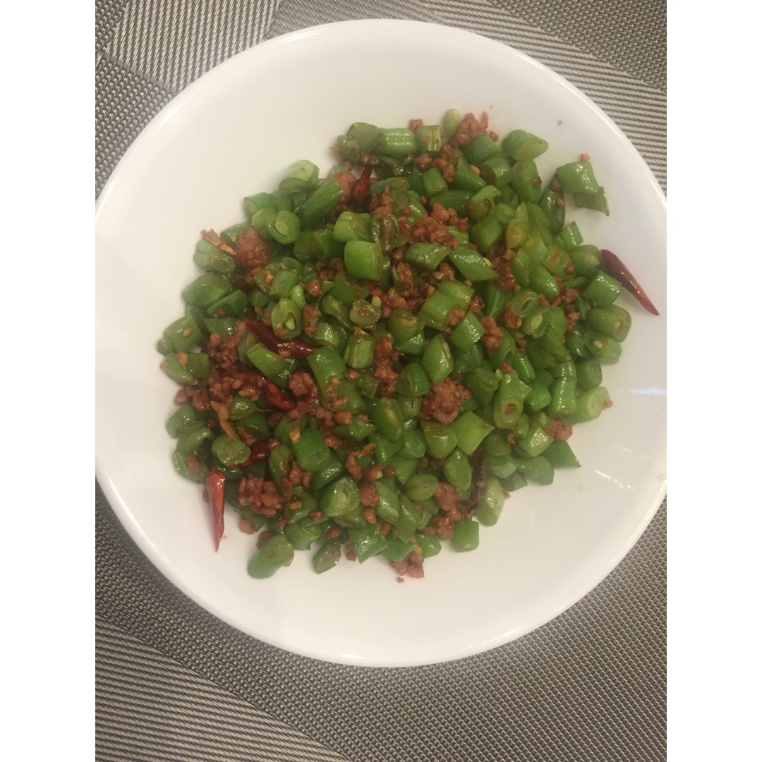 肉沫豆角下饭菜