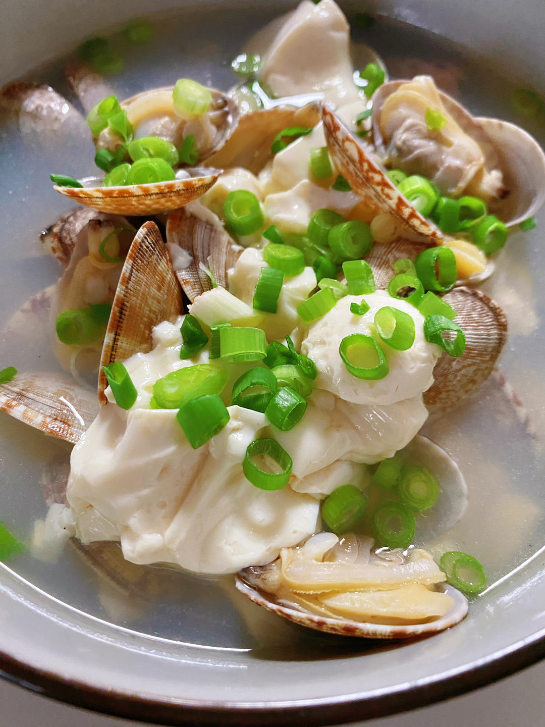 花蛤豆腐汤正确做法，鲜甜好喝，做法很简单