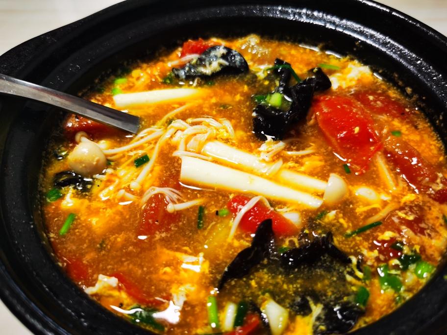 减脂低卡番茄🍅菌汤的做法