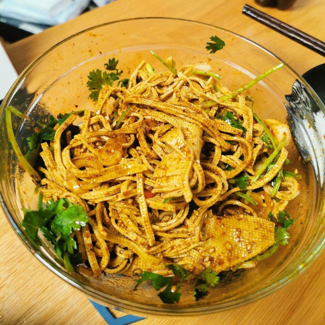 ‼️比辣条还好吃百倍〰️香辣豆皮✅零厨艺