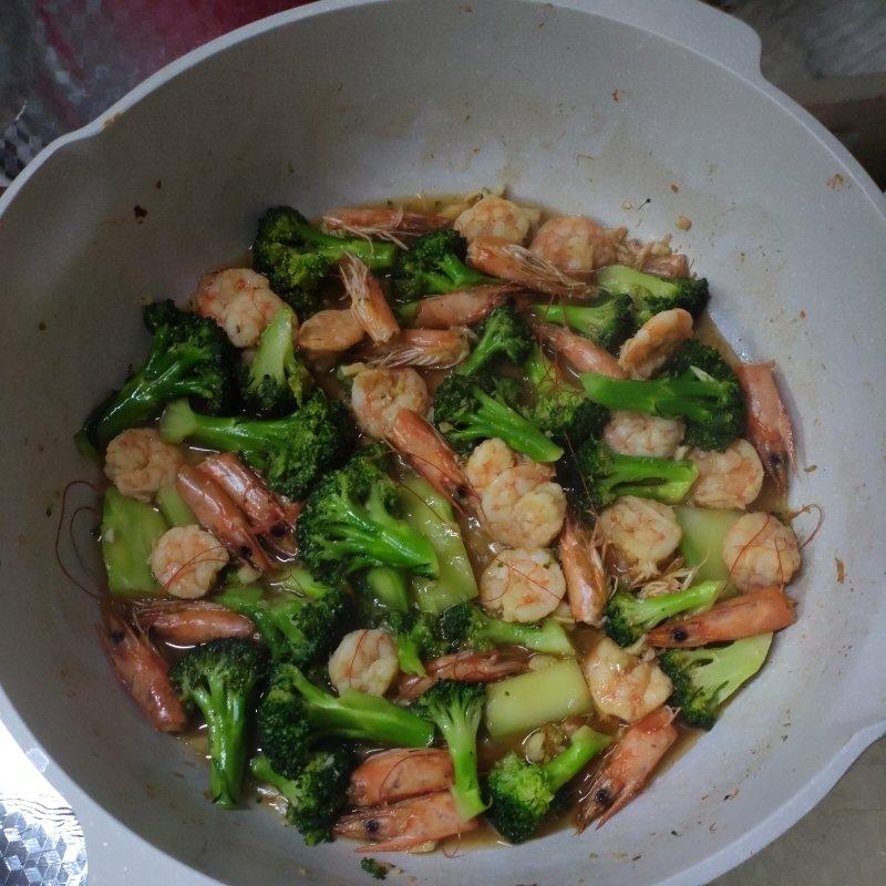 减肥去脂的西兰花炒虾仁