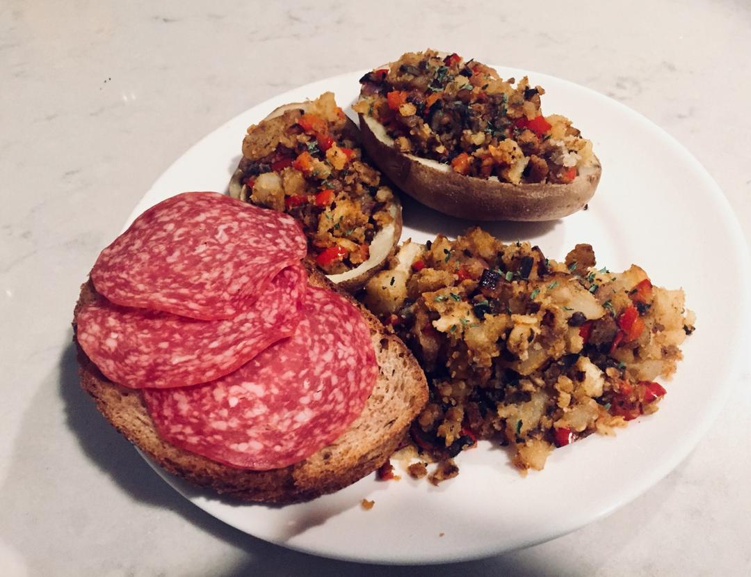 科达·布莱克的超快手烤土豆（微波炉/烤箱）