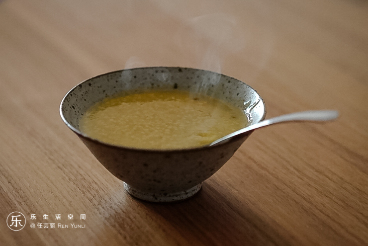 温暖城市清晨 | 咖喱藜麦咸粥的做法