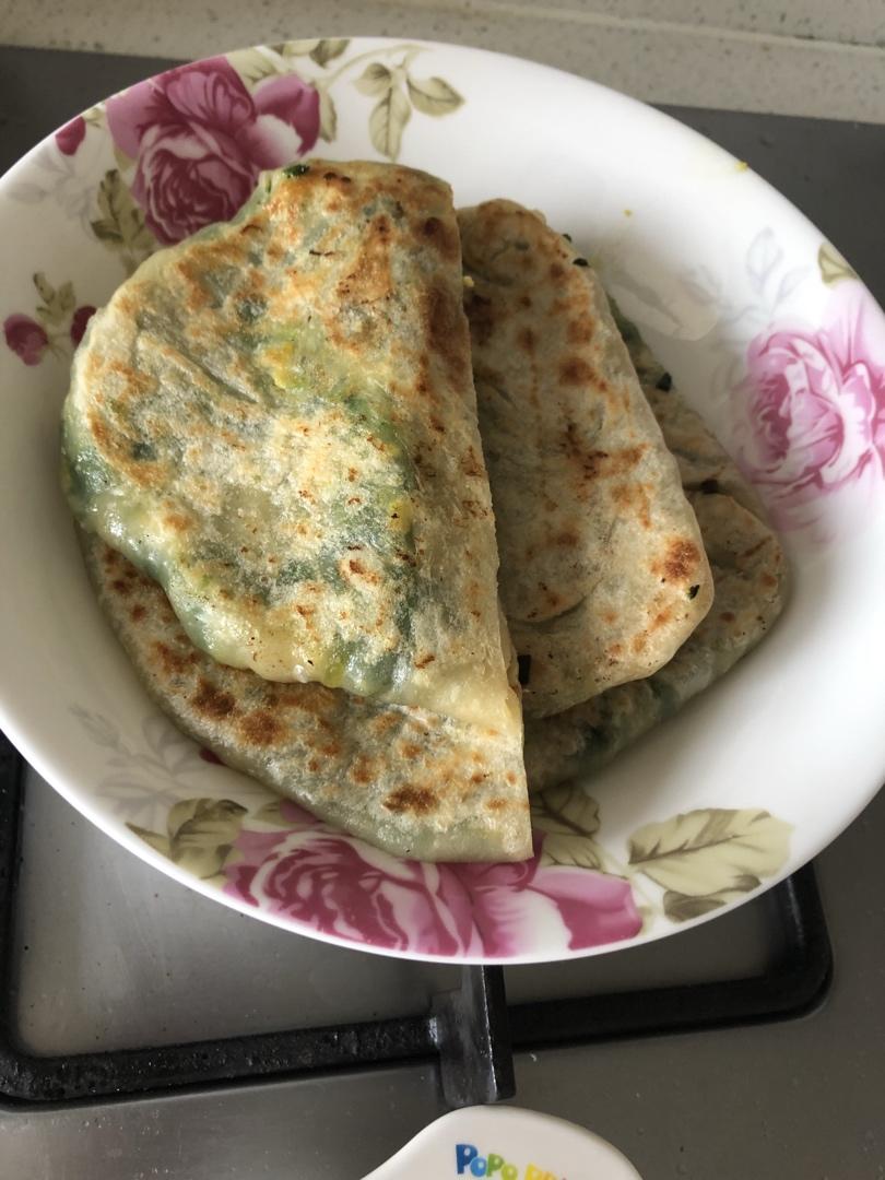 吹弹可破的韭菜盒子