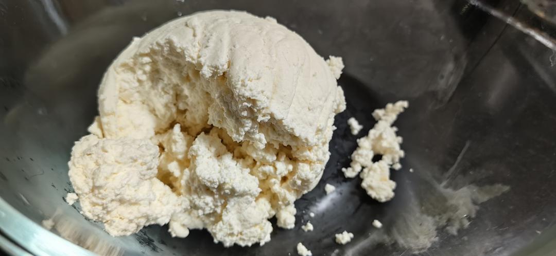酸奶自制茅屋奶酪，乳清不酸不浪费！健身推荐，超简单