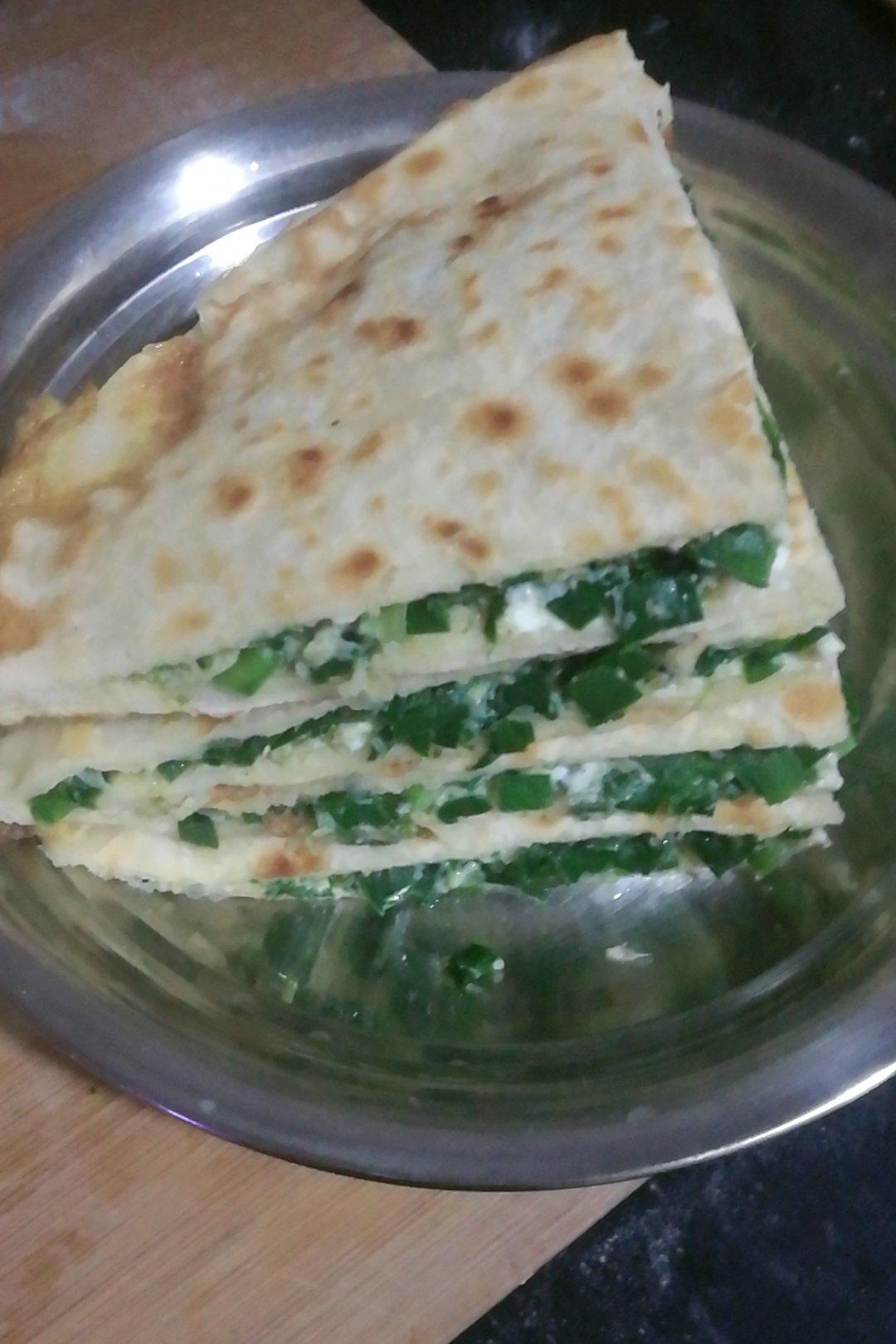 方便好吃到尖叫的大韭菜饼（比其他韭菜盒子都好吃）