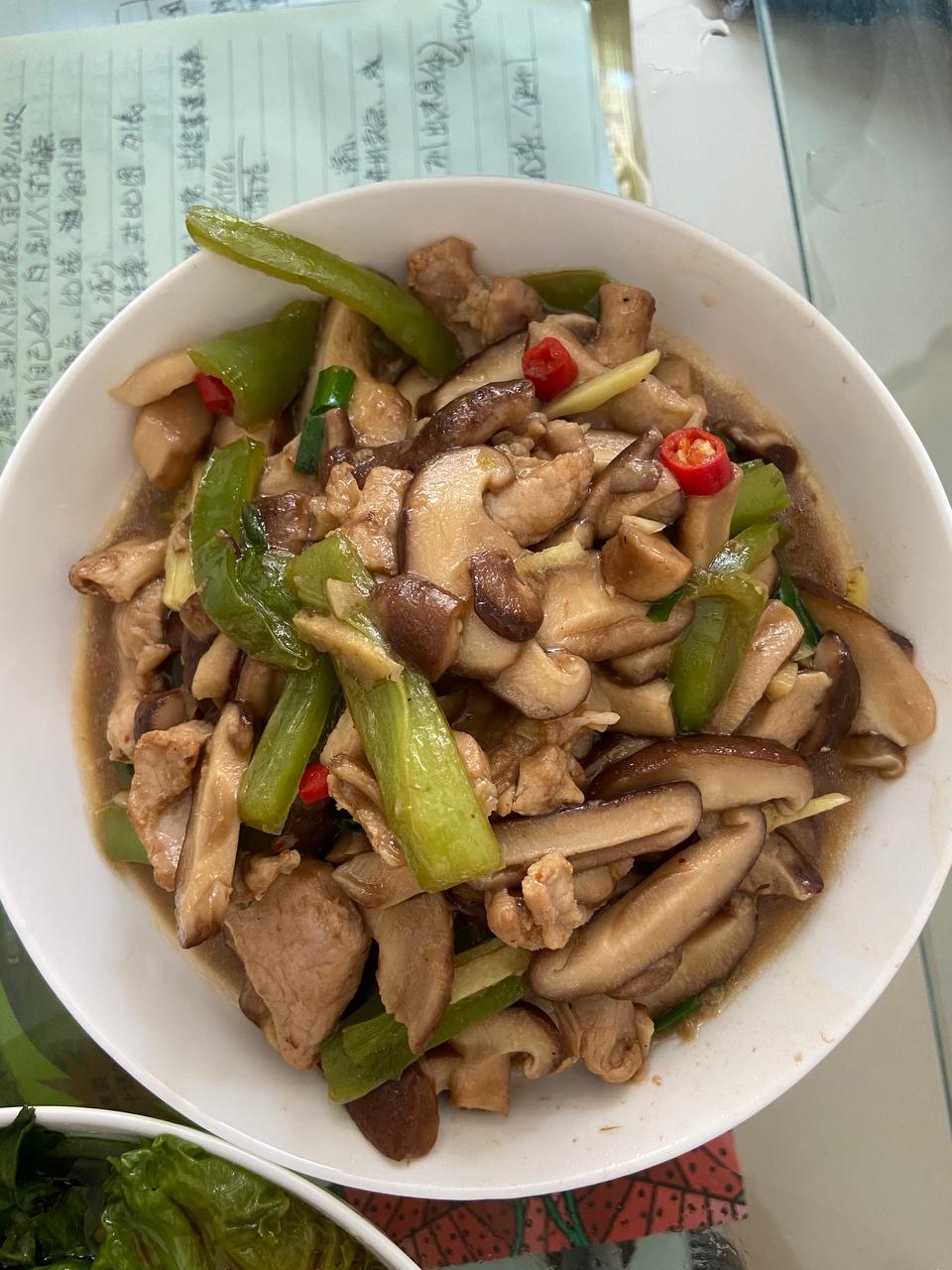 香菇炒瘦肉
