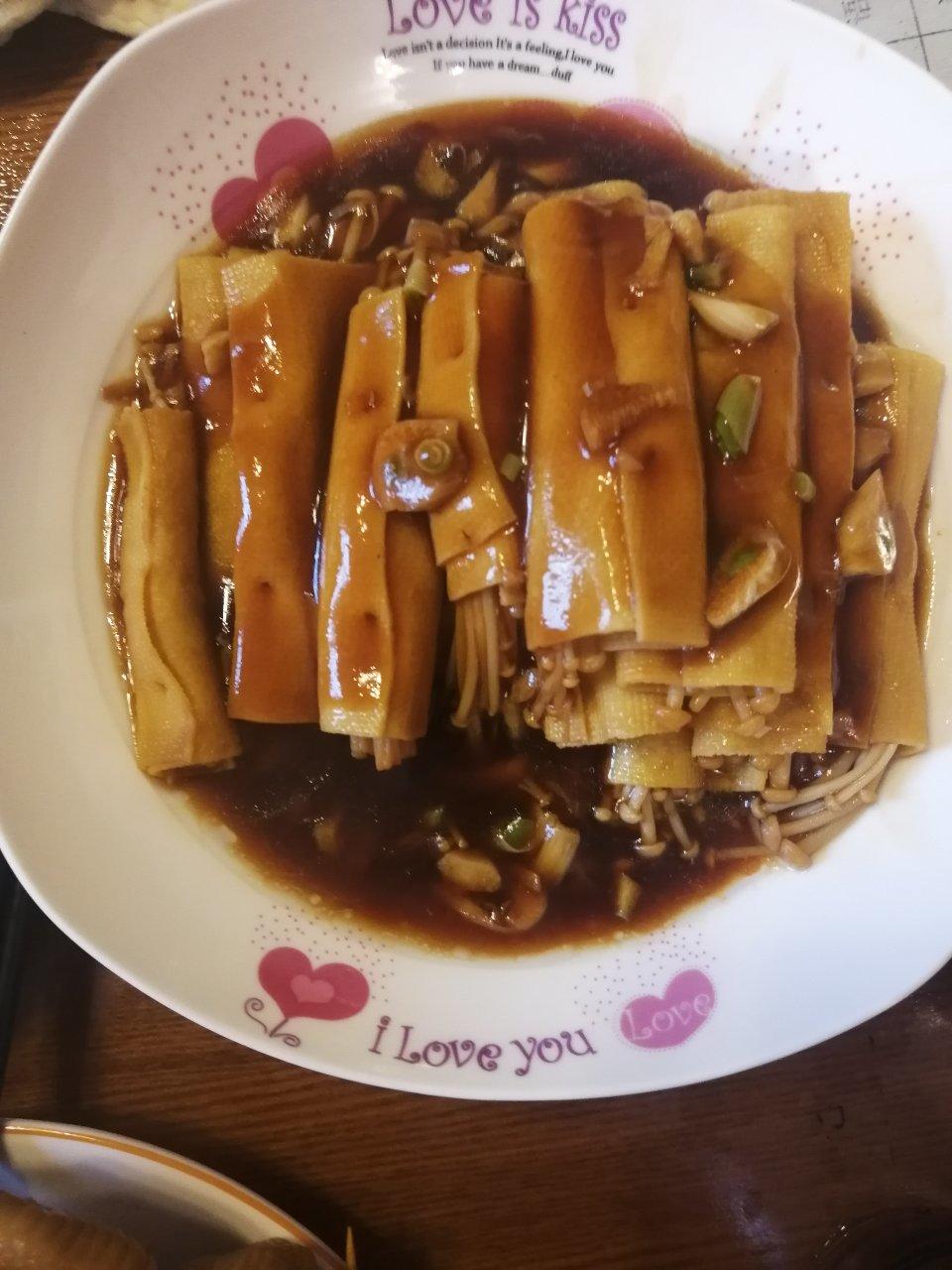 ⚡️减肥减脂素菜啃起❗️金针菇豆皮卷