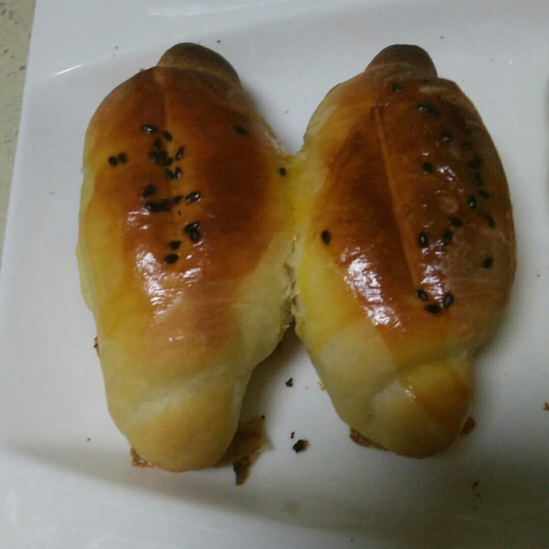 新年第一烤：黄油面包卷儿
