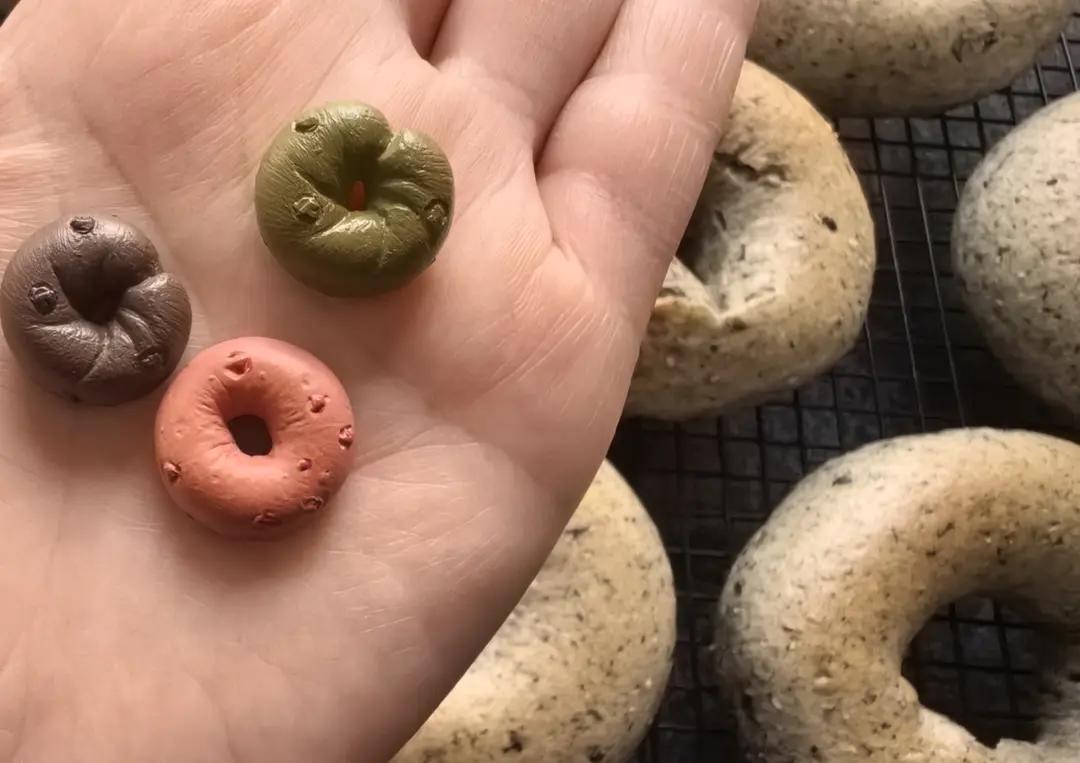 双倍黑芝麻奶酥贝果🥯一起吃养生贝果吧