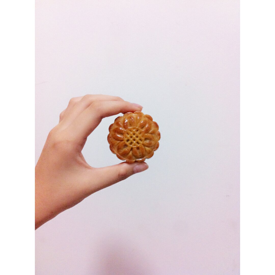 广式月饼——蛋黄莲蓉月饼