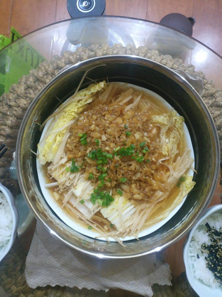 蒜蓉蒸金针菇娃娃菜【7月北鼎蒸炖锅食谱】