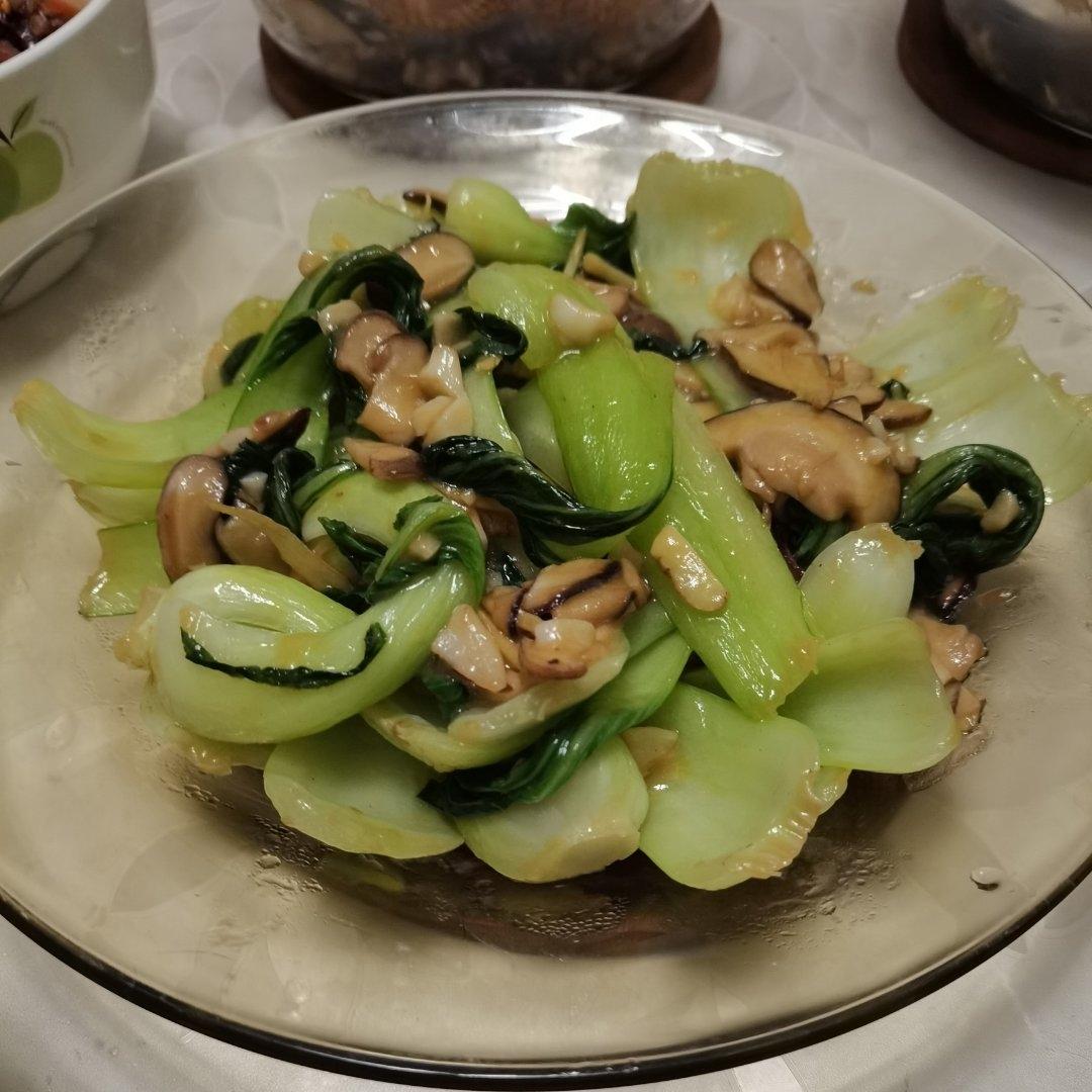香菇油菜（简单快手）