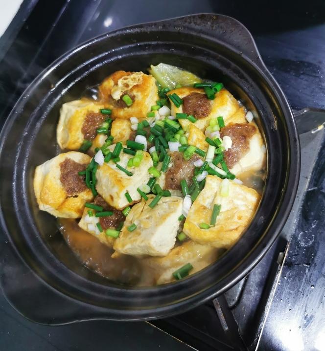 客家砂锅酿豆腐的做法