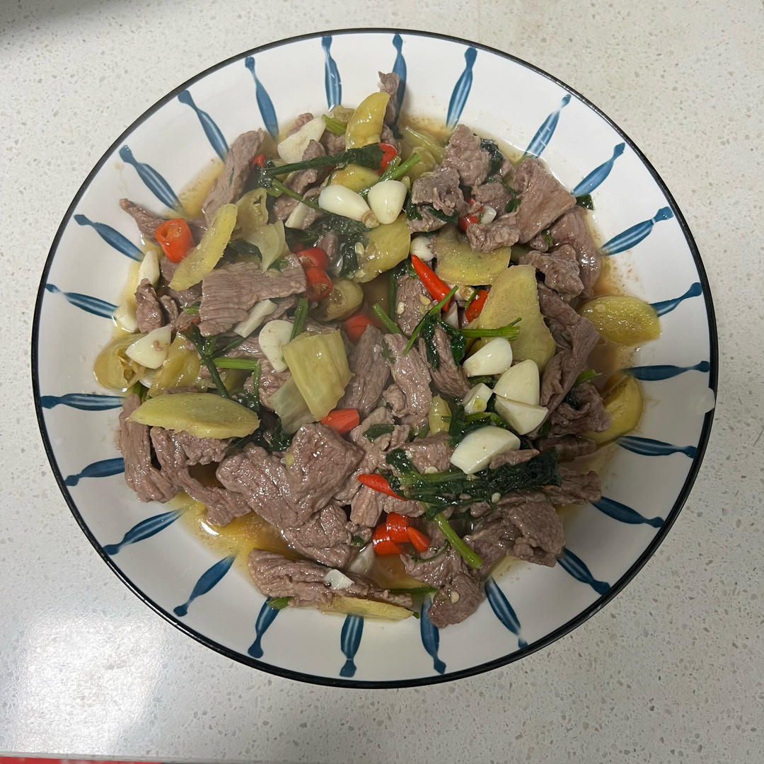 小炒黄牛肉，肉嫩味香！太好吃了简直是米饭杀手！