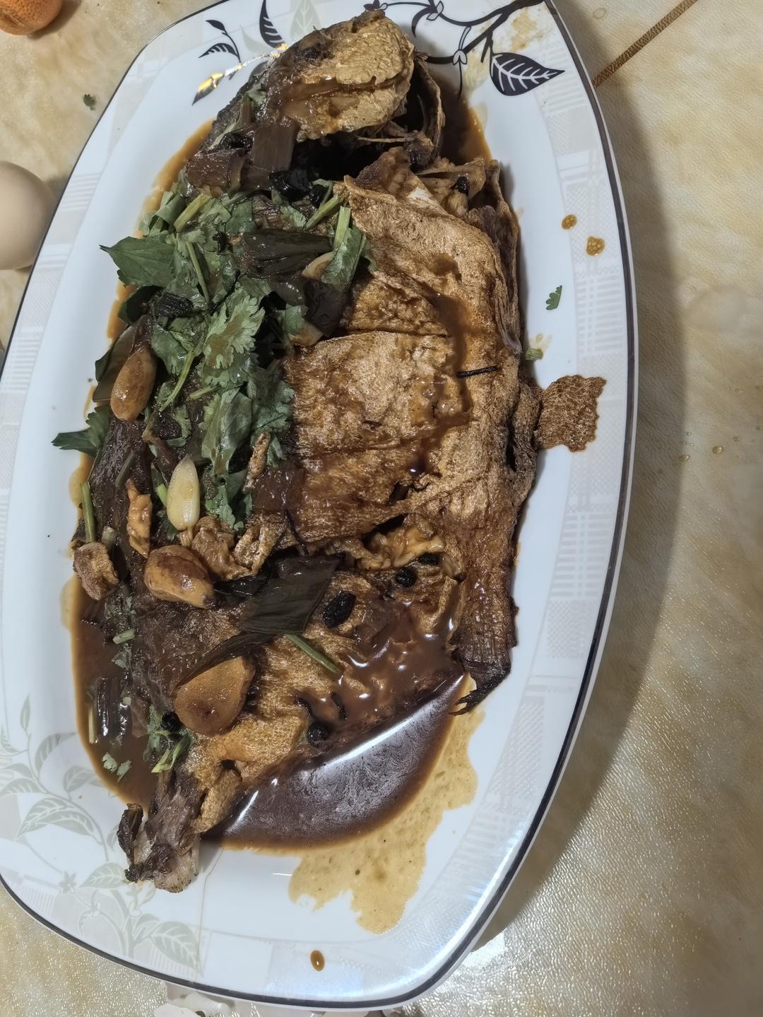 传统中式红烧平鱼