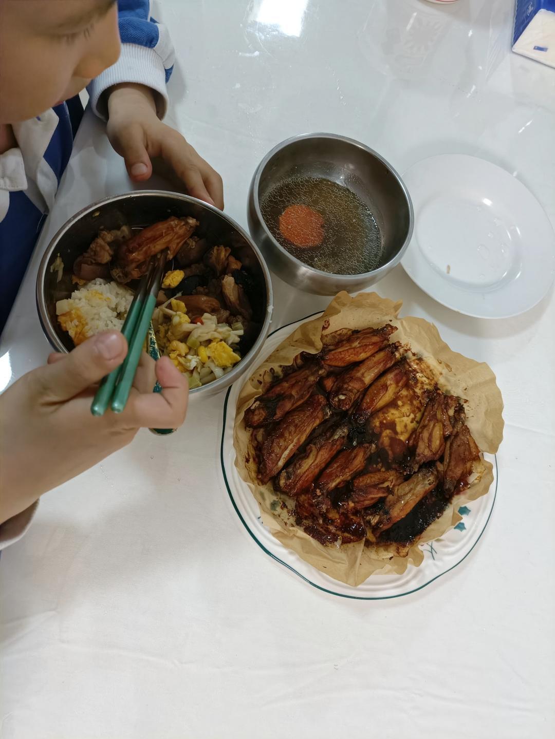 枸杞红枣乌鸡汤