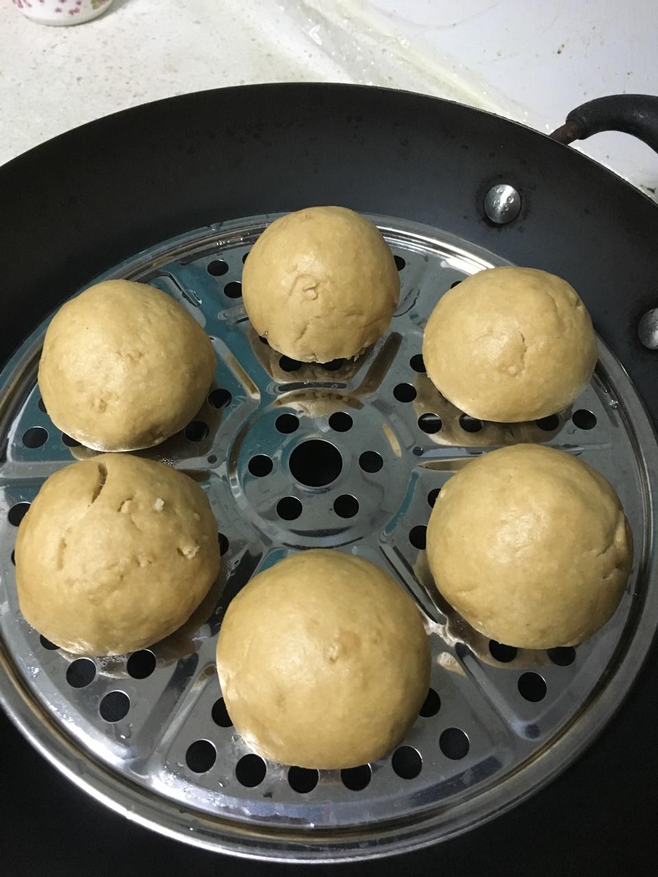 全麦馒头
