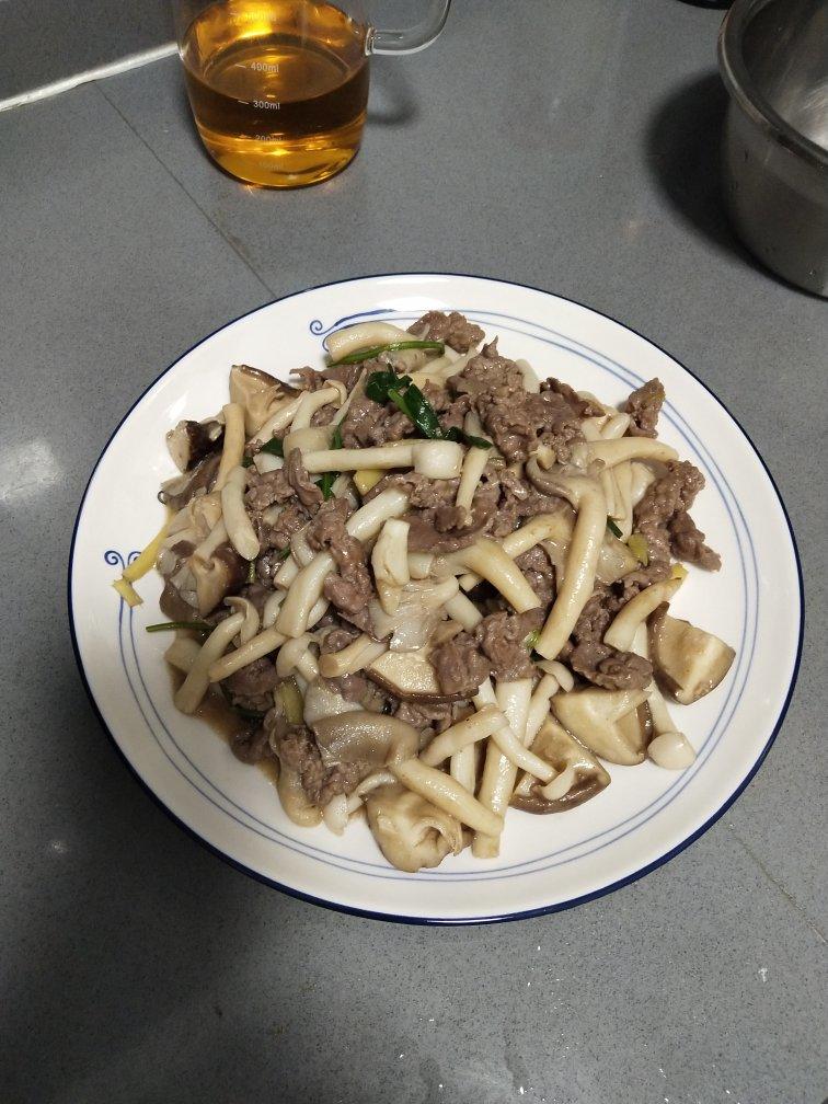 鲜美的平茹牛肉