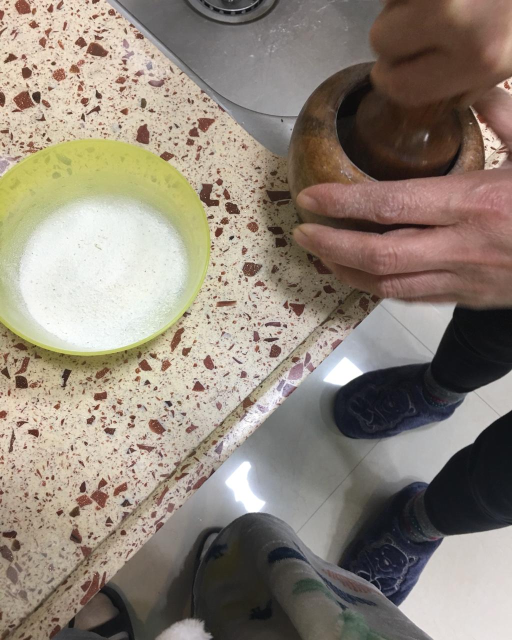 雪梨柠檬棒棒糖