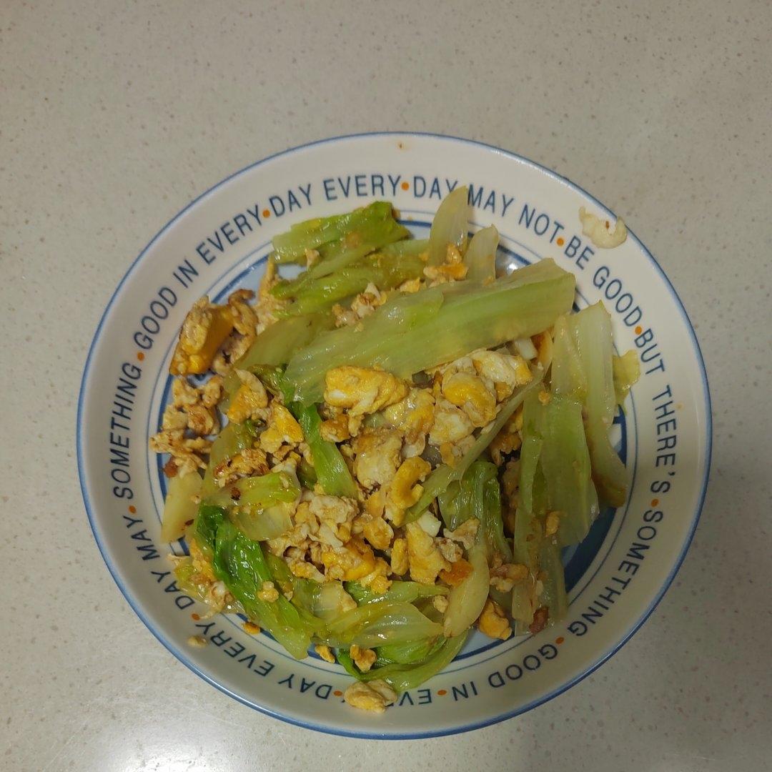 生菜炒鸡蛋很下饭🌶️