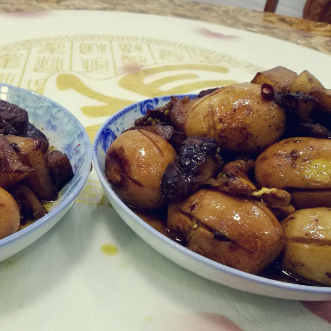 其实也不是很难的红烧肉烧蛋