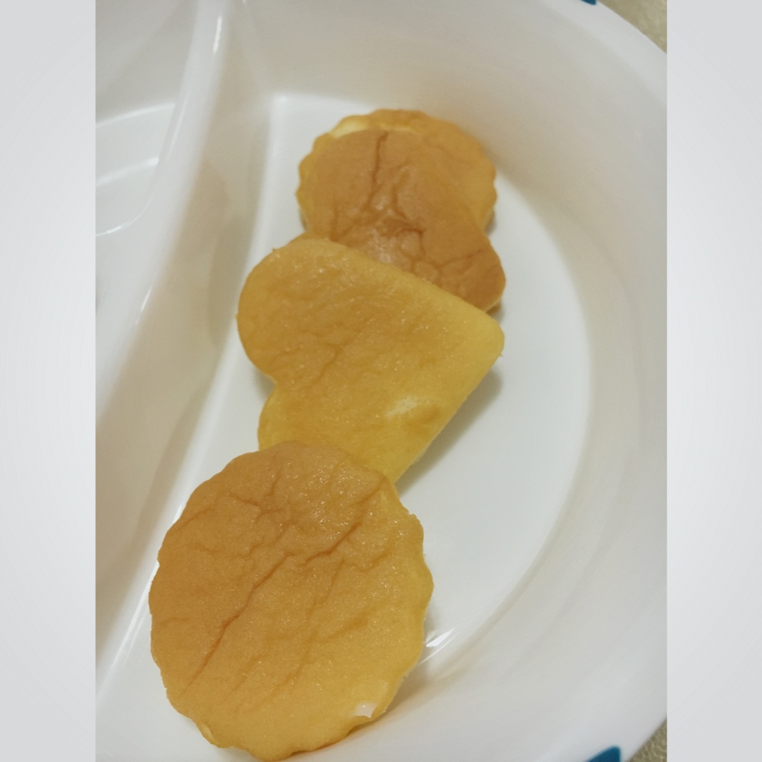 超软的~肉松夹心蛋糕