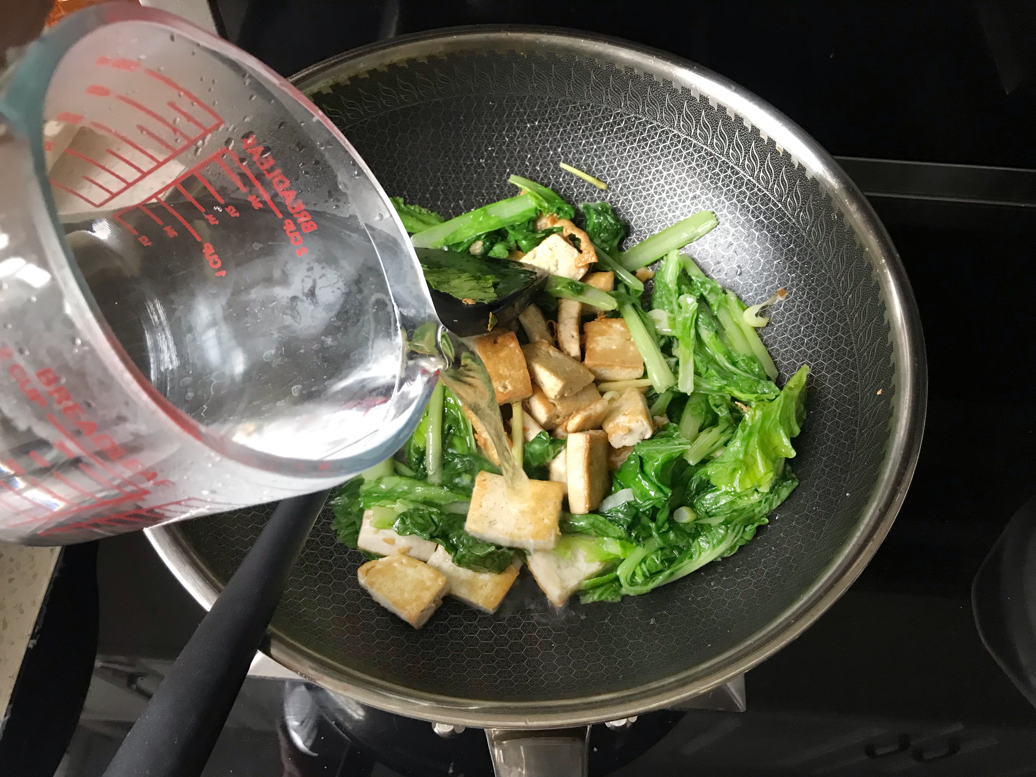 秋天润肺去燥—小白菜炖豆腐的做法 步骤9