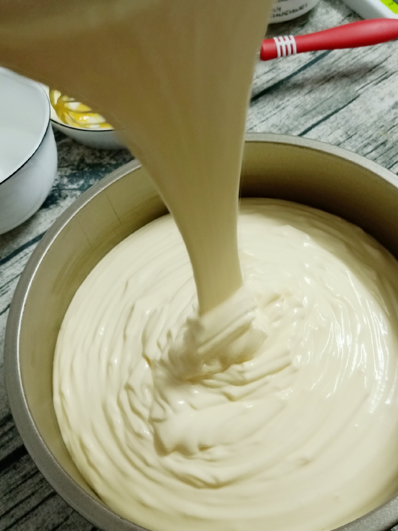 自制淡奶油蛋糕              ♥附：8寸戚风蛋糕方子的做法 步骤8
