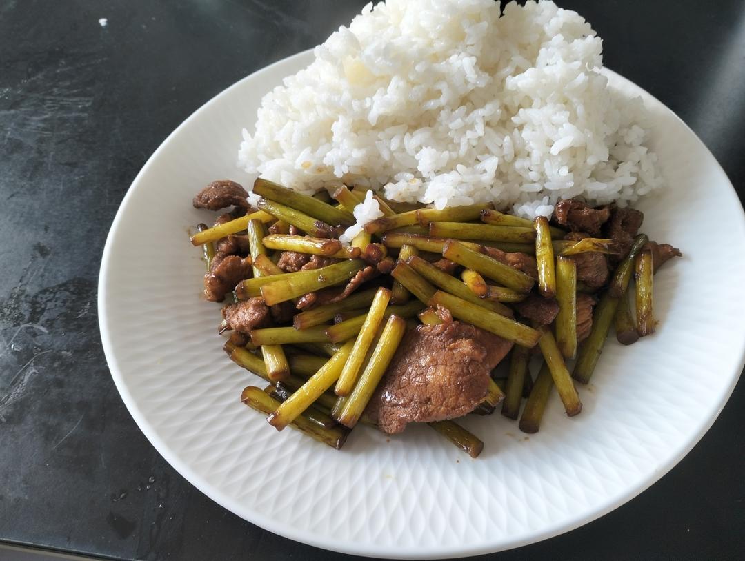 蒜薹炒肉