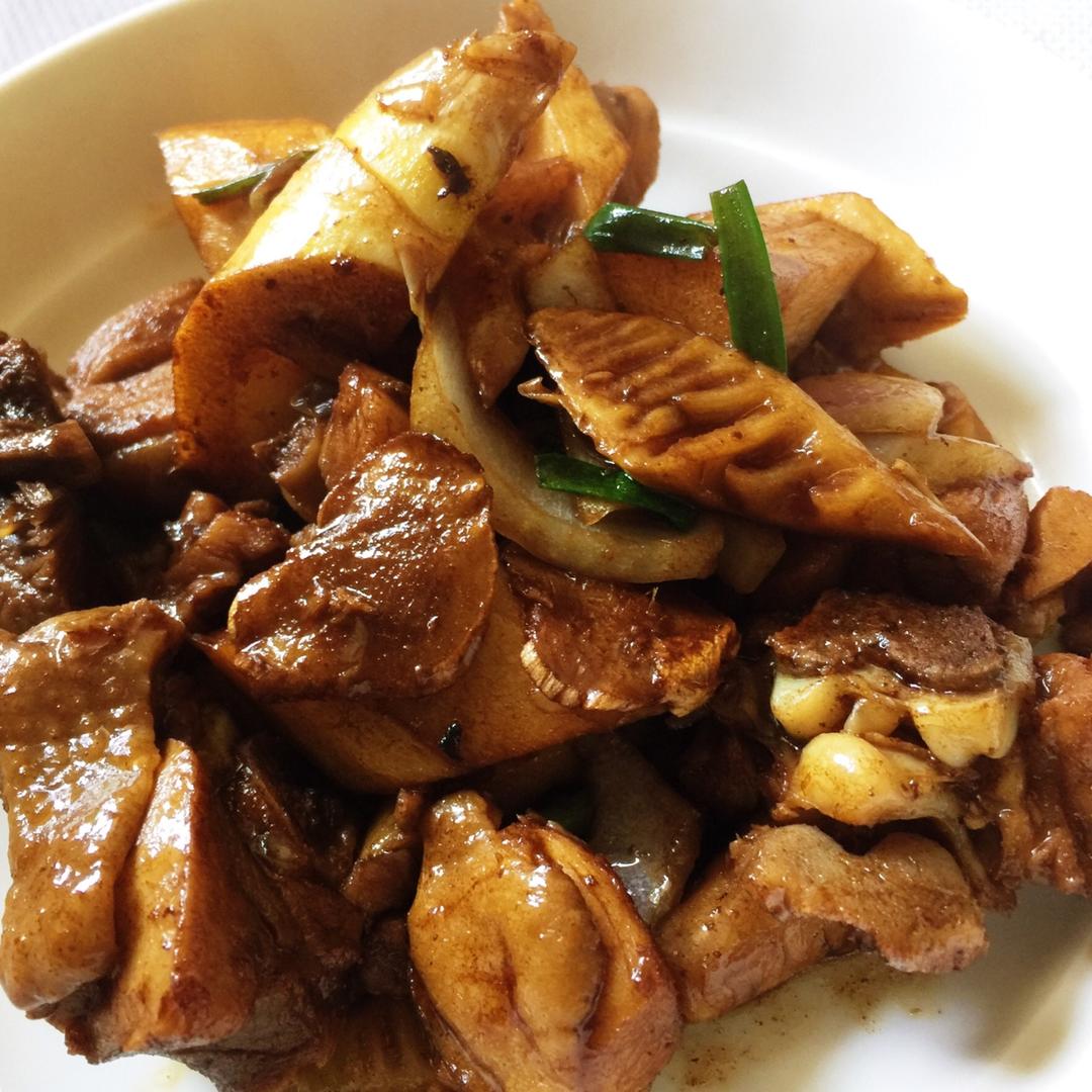 鲜笋三杯鸡
