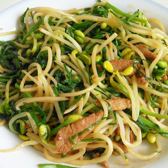 韭菜炒豆芽