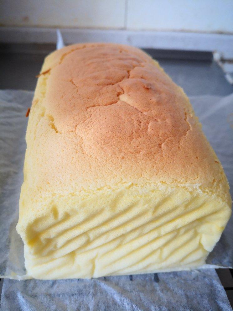 堪比柯基屁股
爆浆芝士🧀古早蛋糕