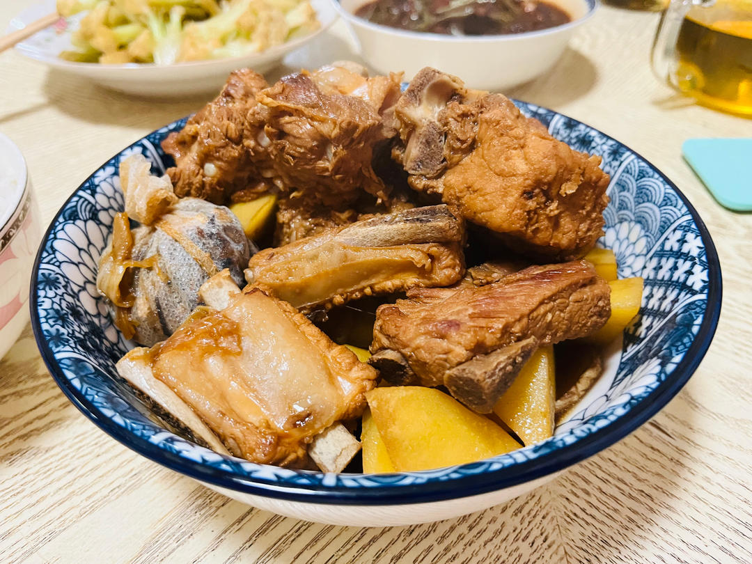 土豆炖排骨