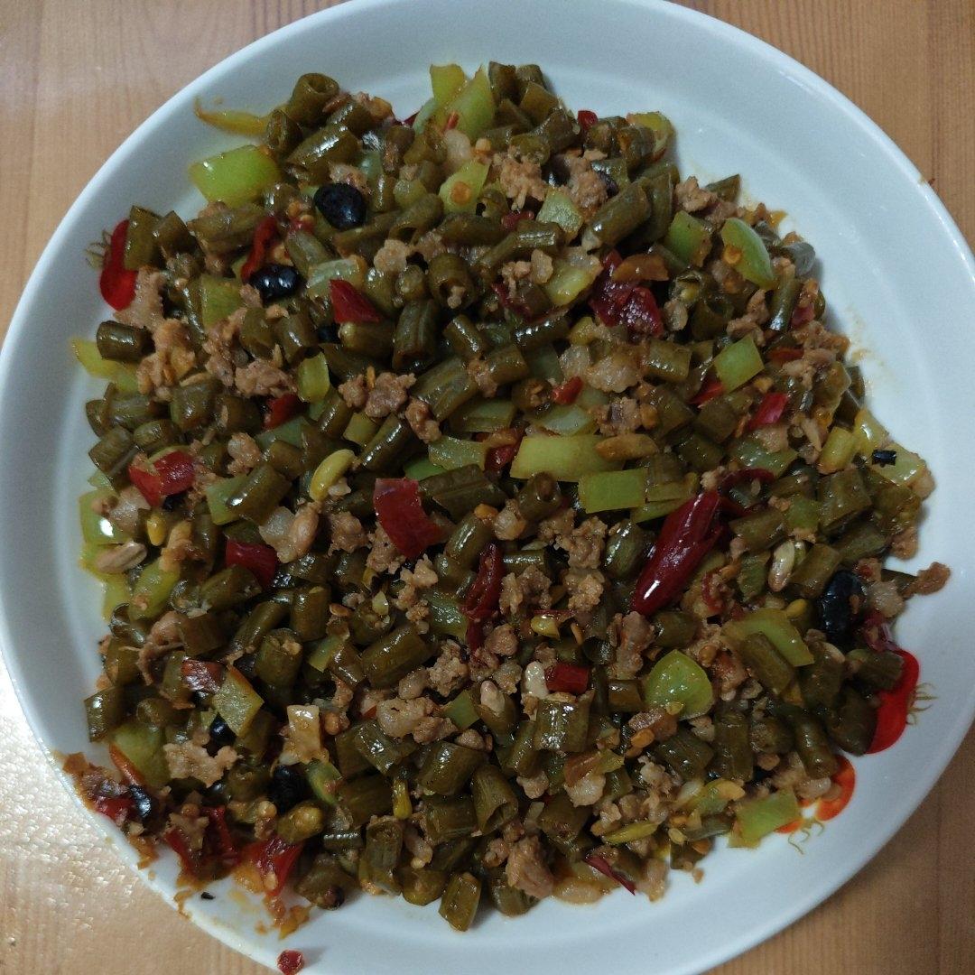 超级下饭的酸豆角肉沫，酸辣爽脆又开胃，多吃2碗饭