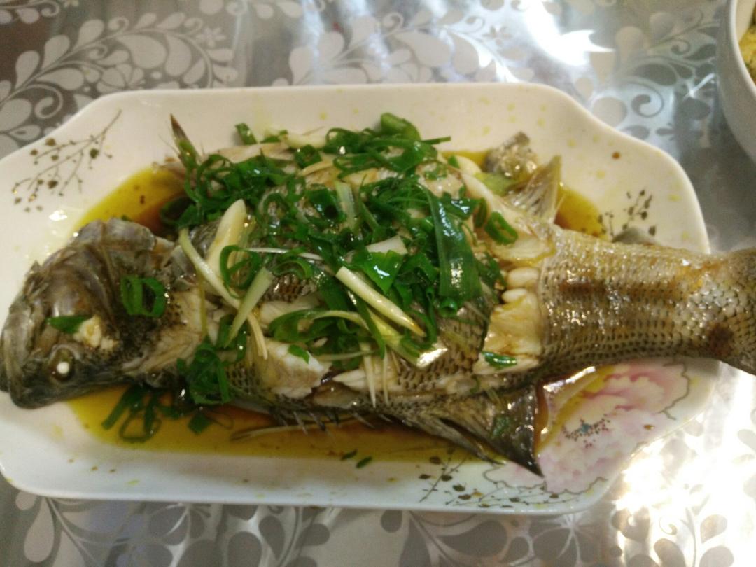 清蒸鲈鱼