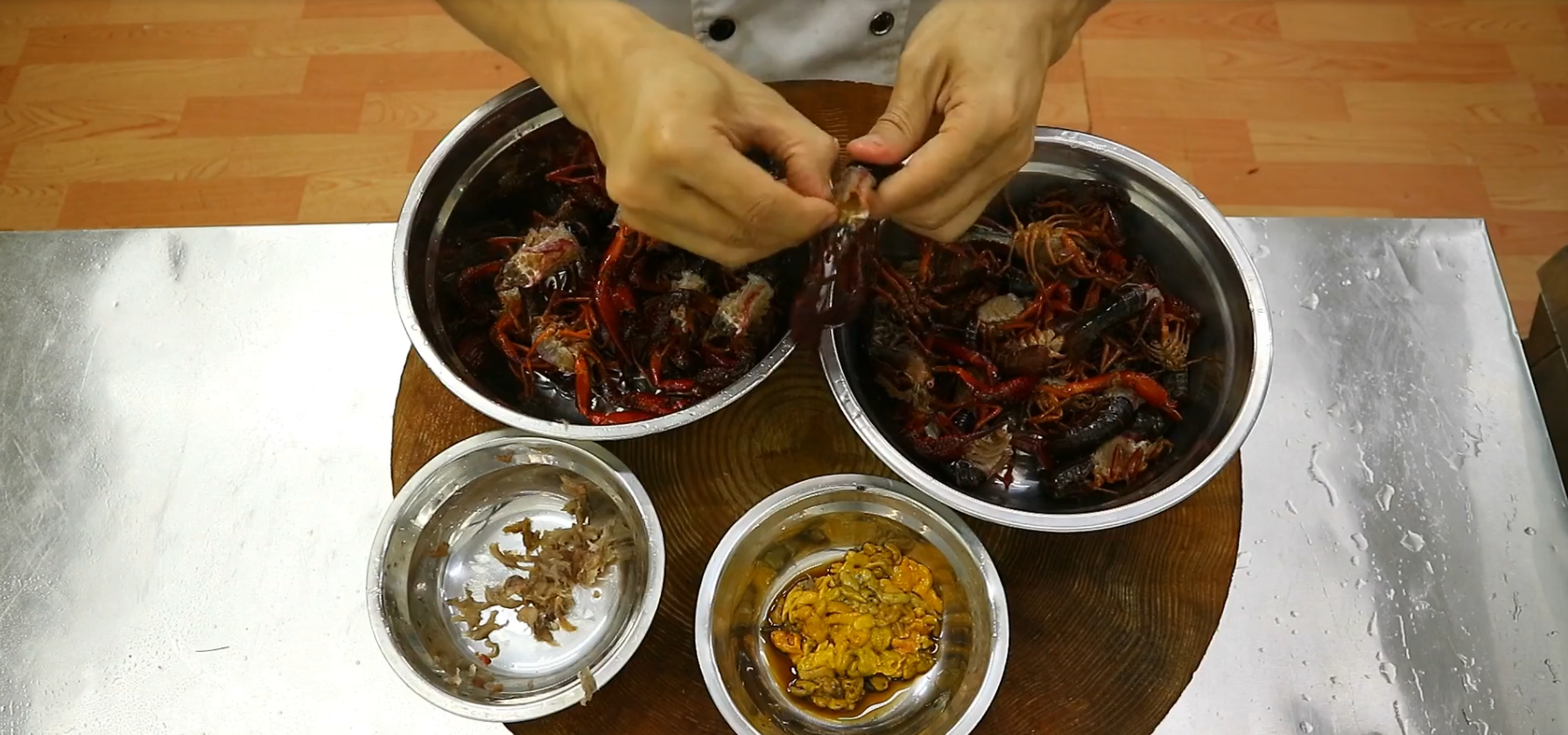 厨师长教你：“麻辣小龙虾”的家常做法 ,好吃的停不下来的做法 步骤2