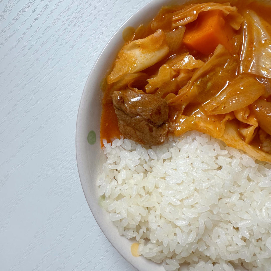 一人暮らしって何か食べよう