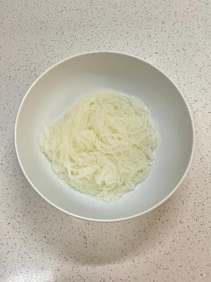 酸菜肉丝米线的做法 步骤9