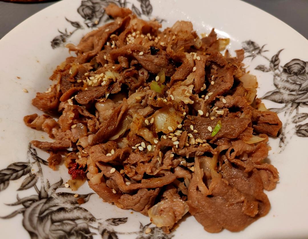 炒了20多年的葱爆羊肉