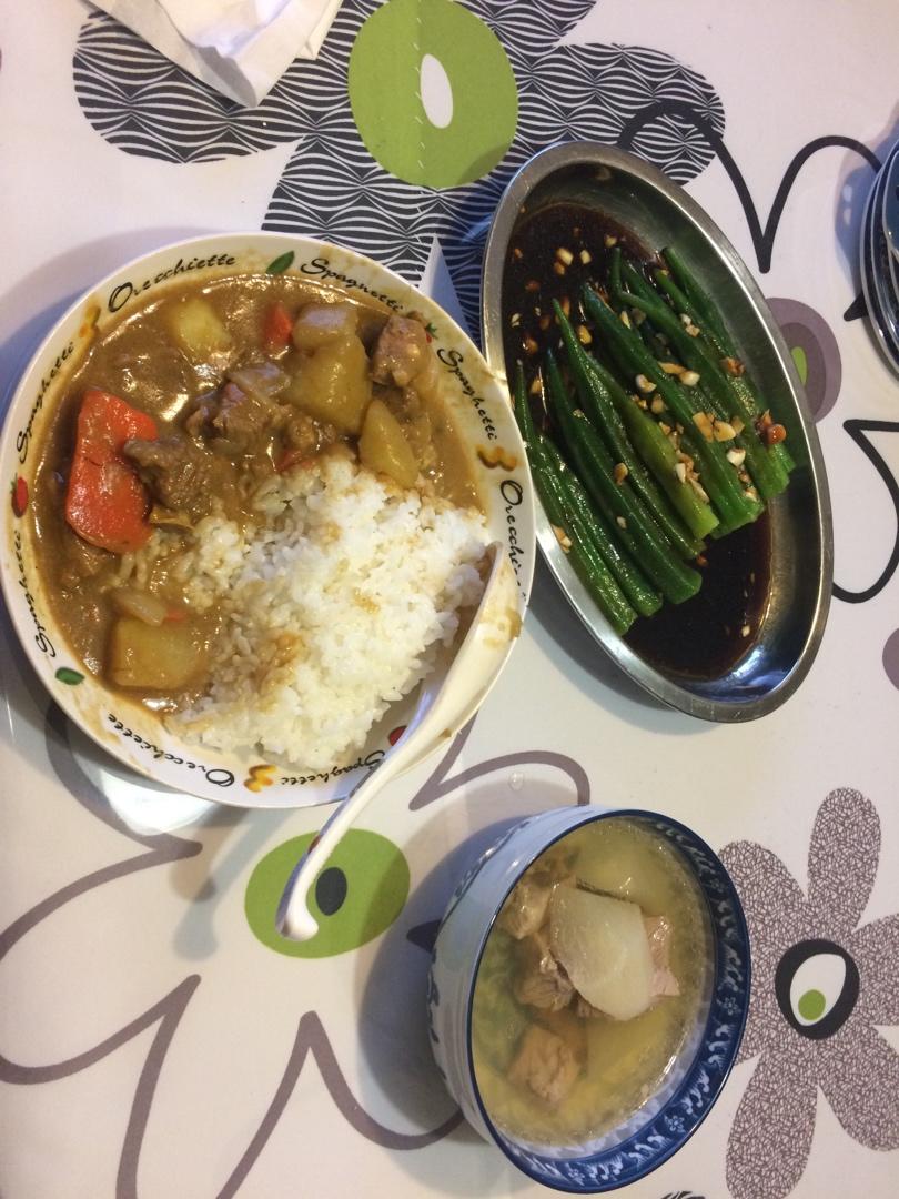 咖喱牛腩