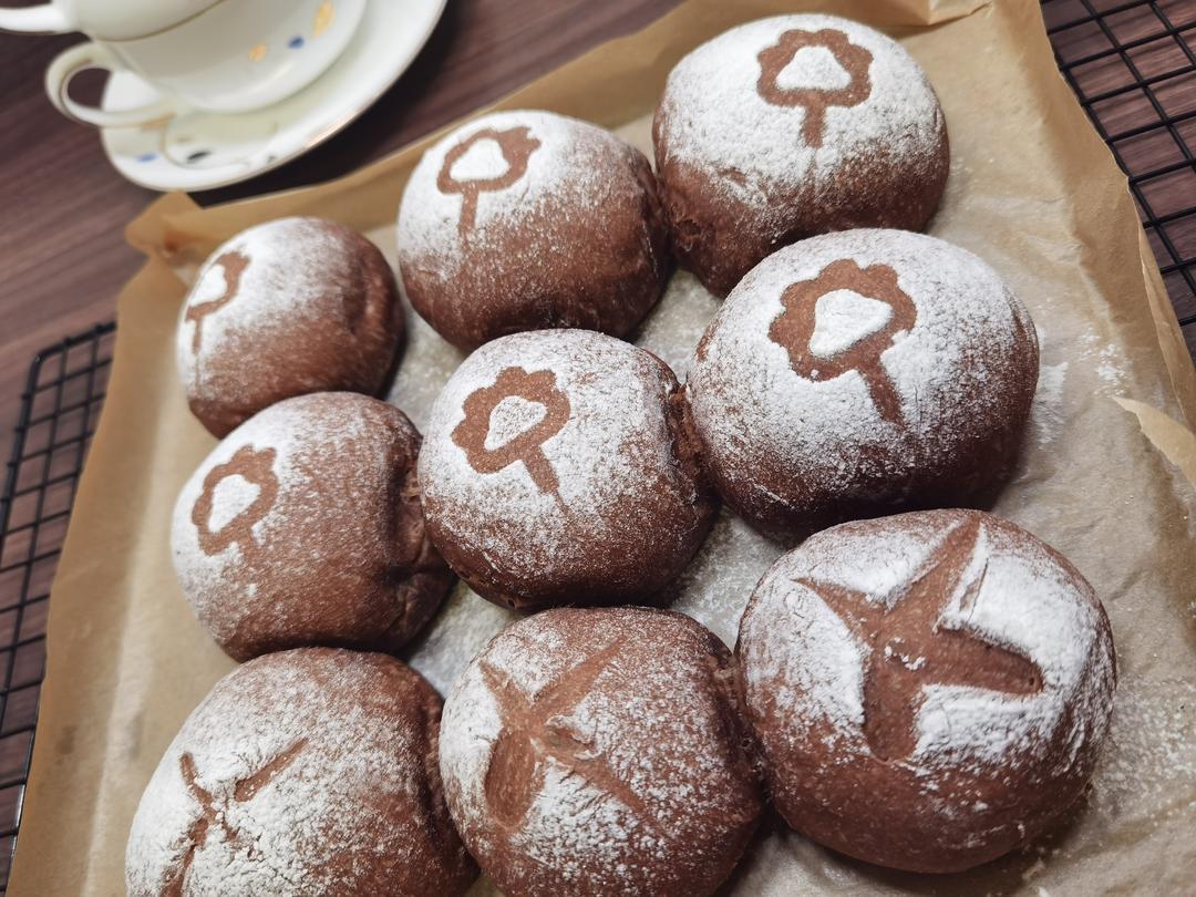 双重巧克力爆浆小餐包