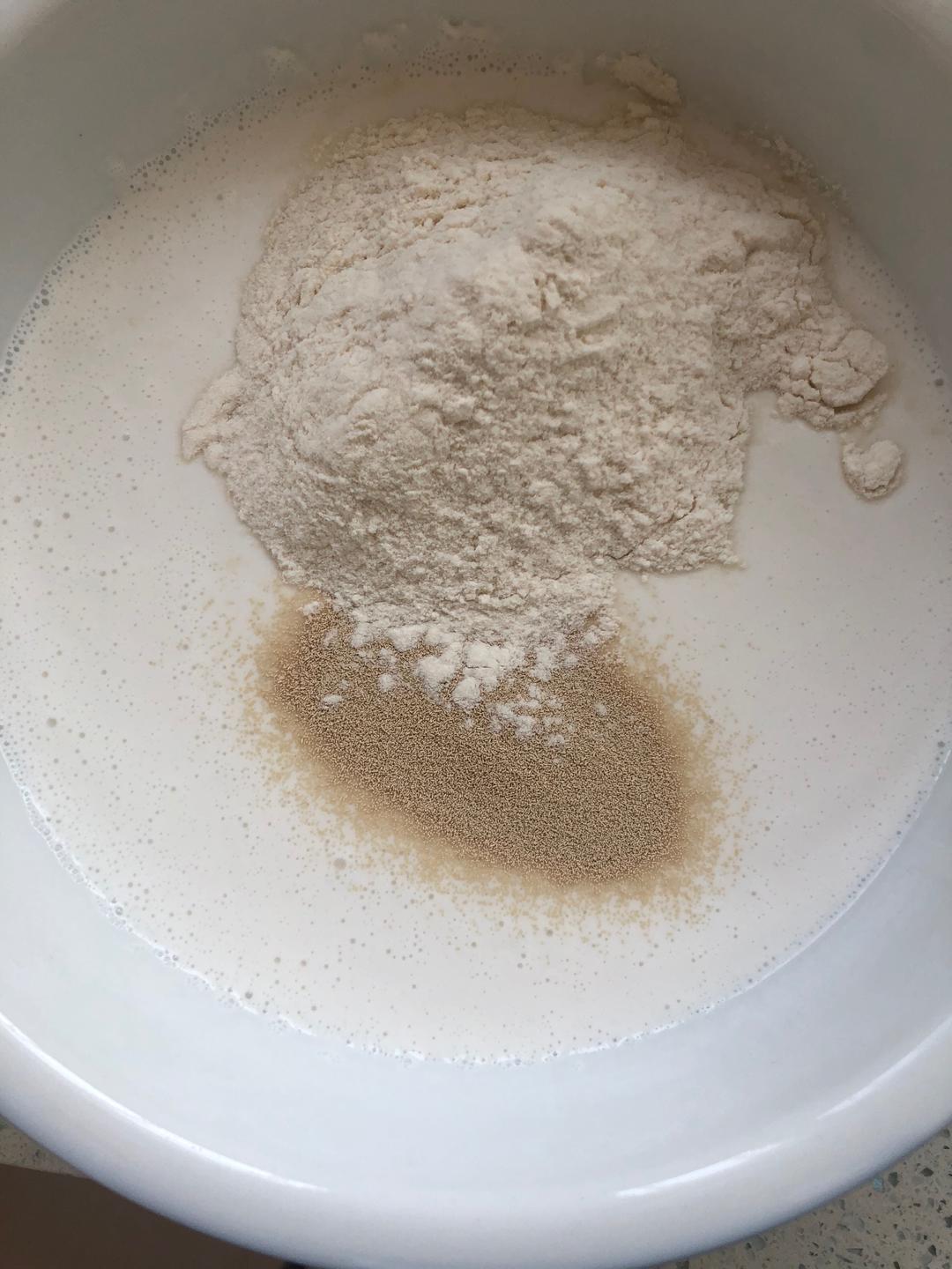 纯奶手撕吐司的做法 步骤1