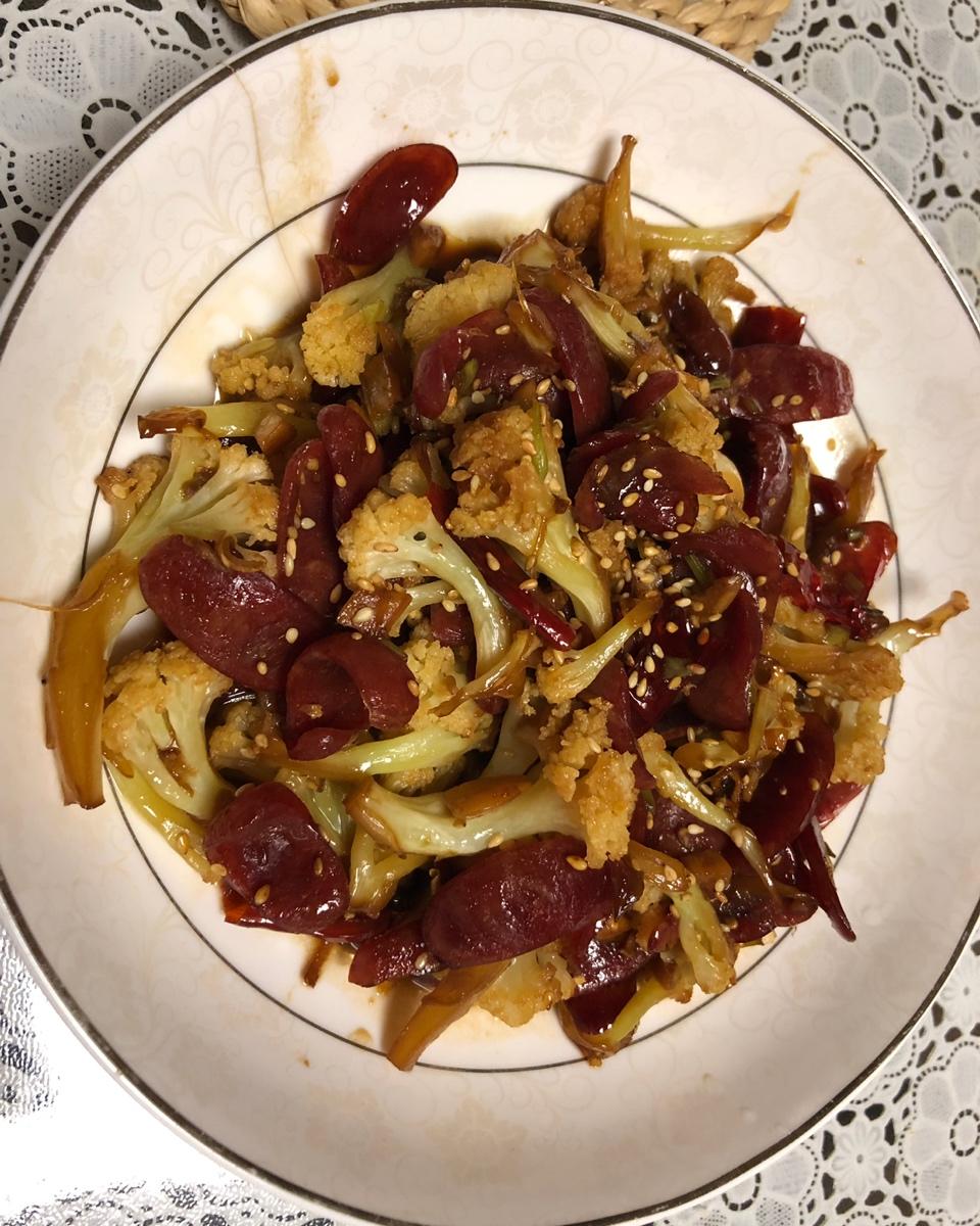 腊肉炒有机花菜