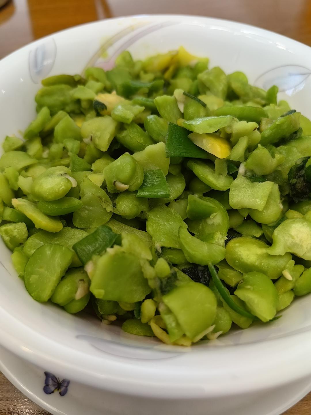 无比鲜美的葱油蚕豆