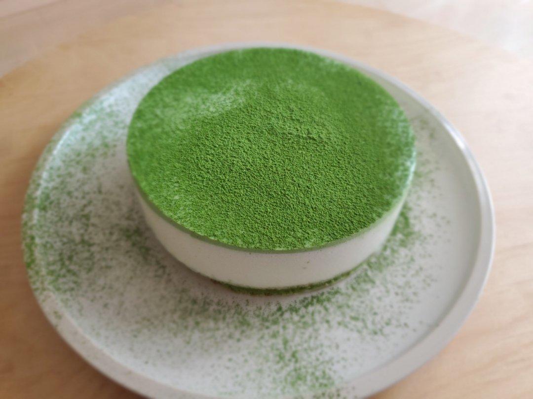 渐变抹茶慕斯蛋糕：我Amanda带着既美又作的抹茶甜点又来了！【曼食慢语】